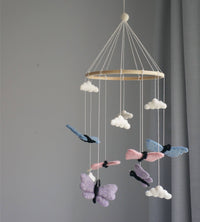 Mobile, papillons/perles, pastel