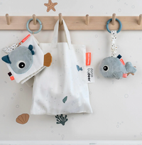 Activity book - sea friends - colour mix
