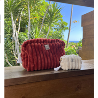 LOUISE : GRANDE TROUSSE DE TOILETTE MINKY MATELASSÉ - PAPRIKA
